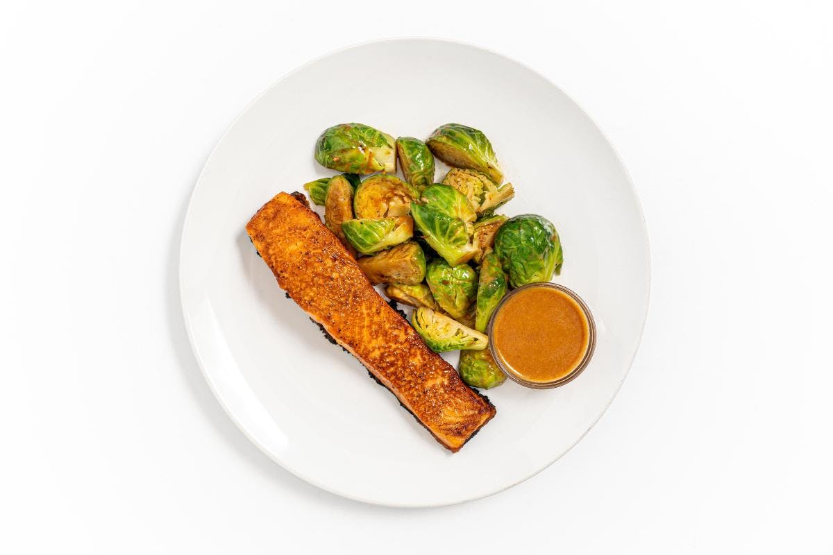 gallery-chipotle_lime_salmon_with_brussel_sprouts_-_garcia_1172